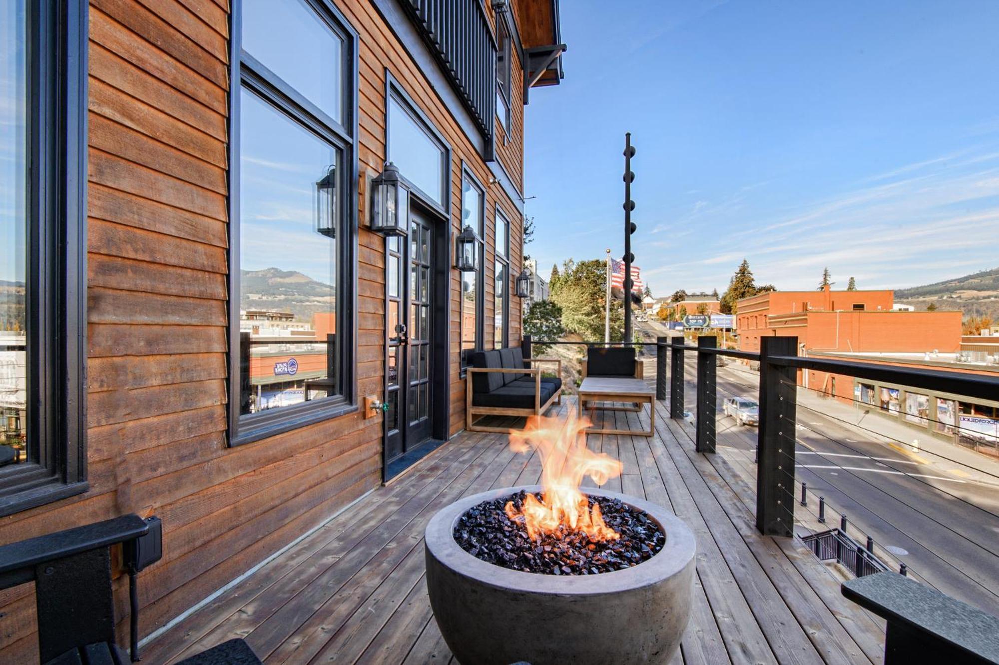 Horsefeathers Hotel Hood River Dış mekan fotoğraf